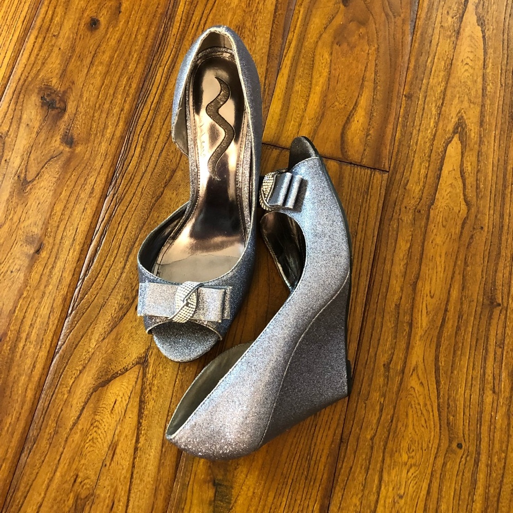 Heels - Picture 4 of 5